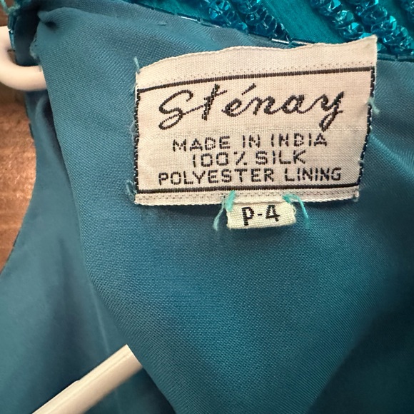Stenay vintage blue sequin dress. Size 4, 100% silk with polyester lining. - Picture 7 of 16